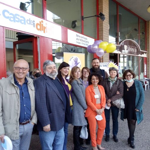 inaugurazione open handed