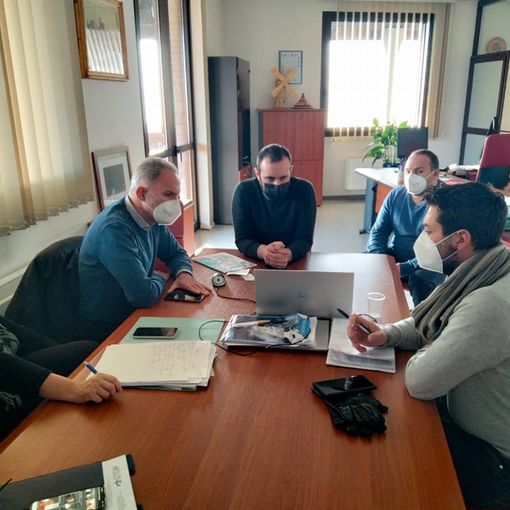La riunione del sindaco Cannati e gli altri membri del COC /dal profilo Facebook di Daniel Cannati