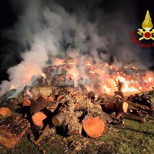 operazioni di spegnimento incendio