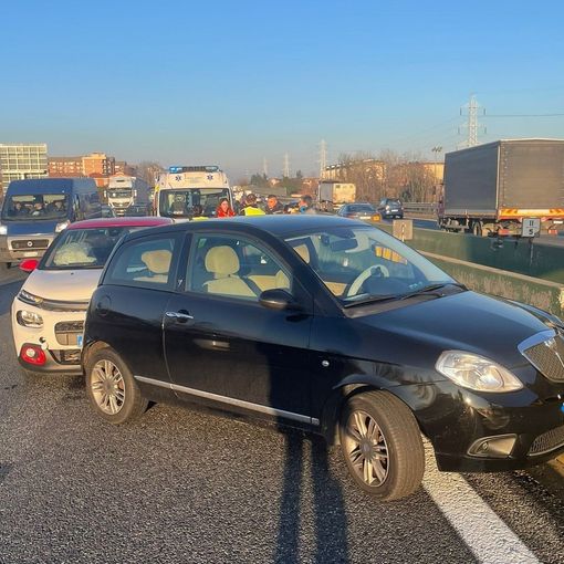 Incidente tra Collegno e l'interscambio, traffico paralizzato sulla tangenziale nord