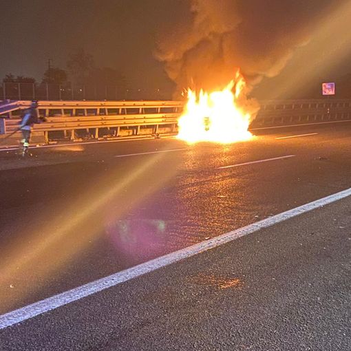 incidente tangenziale con incendio