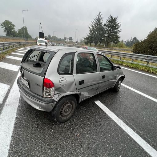 incidente allo svincolo della tangenziale