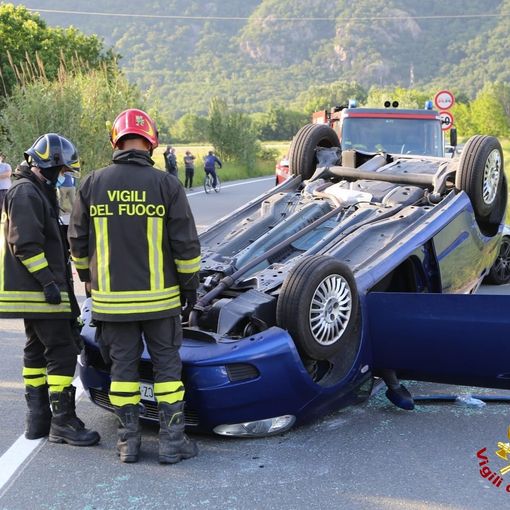 Incidente stradale a Vaie, decisivo l'intervento dei Vigili del Fuoco