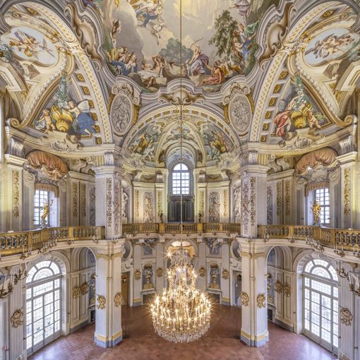 Domenica Gran ballo in Mascherina alla Palazzina di Stupinigi