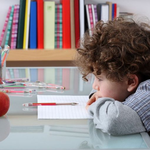 Scuola, progetto “Ioascolto”: al via la formazione per docenti e dirigenti sui disturbi dell’apprendimento dei bambini