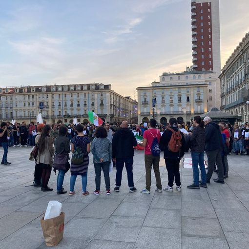 La manifestazione contro il regime iraniano a Torino