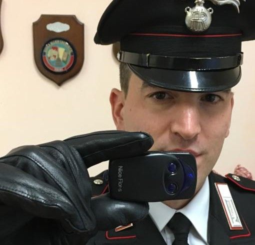 Torino, arrestata la coppia di ladri che apriva le auto in sosta con uno speciale telecomando