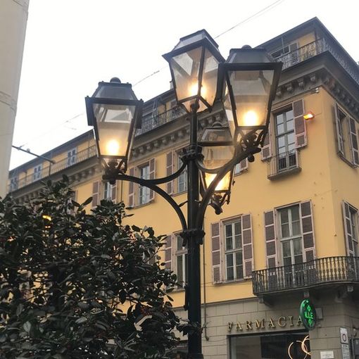 Illuminazione pubblica: lavori per oltre 1 milione di euro in diverse vie e aree della città
