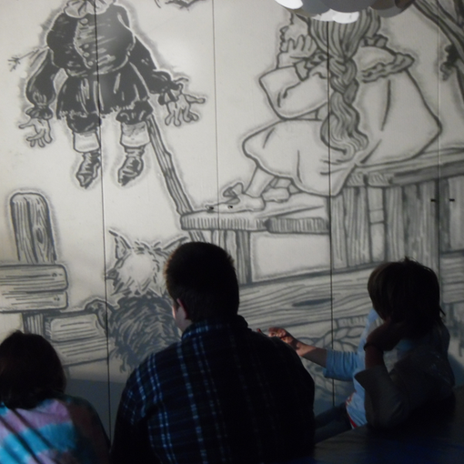 Il percorso di zonarte con i bambini di CasaOz  diventa un libro illustrato interattivo