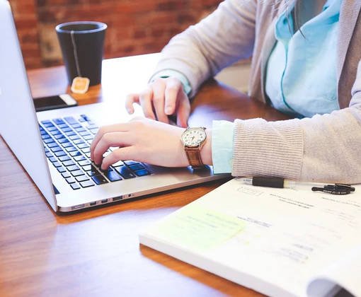 Lavora da casa online o da dove vuoi, informati qui