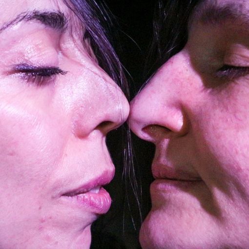 Al Teatro Espace &quot;Let's Kiss&quot;, tributo a Pina Bausch e Kazuo Ohno