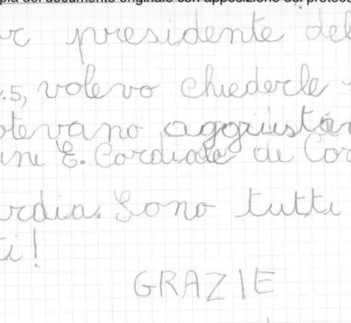 &quot;Si possono aggiustare i giardini?”, l’assessore risponde alla piccola Giulia: “Faremo un controllo”