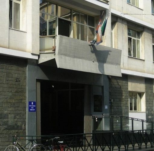 L'ingresso del liceo Berti, in via Duchessa Jolanda