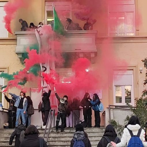 liceo einstein occupato