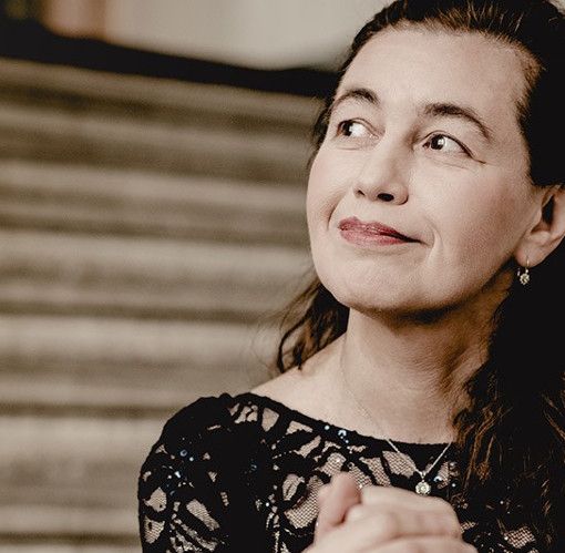 Concerto in famiglia per l'Unione Musicale: sul palco Lilya Zilberstein insieme ai suoi due figli