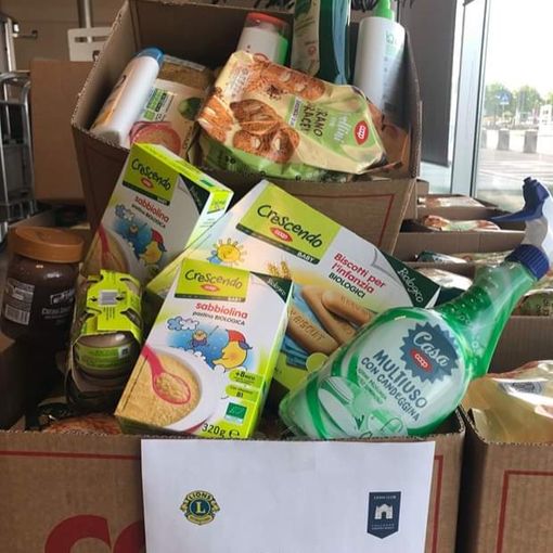 Lions Club di Moncalieri in campo per aiutare le persone in difficoltà
