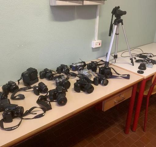 macchine fotografiche sequestrate
