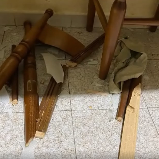 Aveva trasformato la vita della famiglia in un incubo: arrestato per maltrattamenti su moglie e figli [VIDEO]