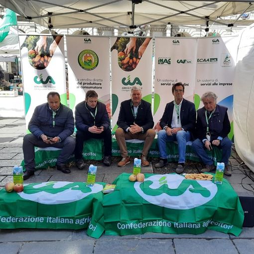 &quot;No all'agricoltura fantasma&quot;: l’allarme di Cia Agricoltori delle Alpi al mercato contadino di Torino