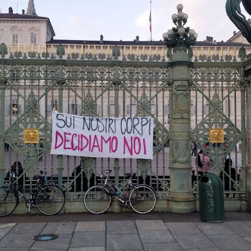 immagine di una manifestazione pro aborto