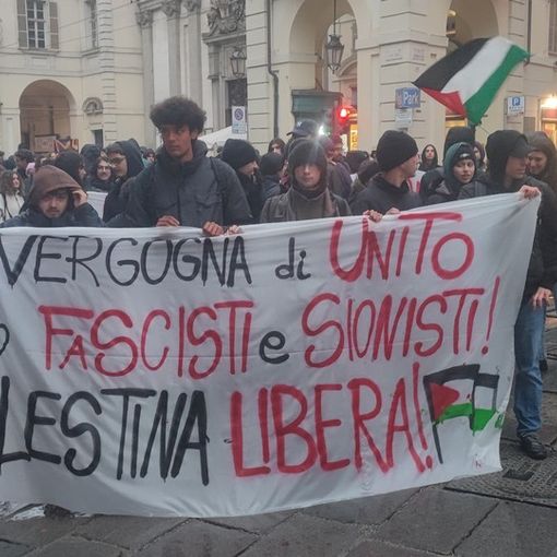 Presidio contro l'Università e contro-manifestazione anti Israele, la polizia evita scontri