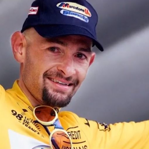 Le bici del Pirata finiscono all'asta: Bolaffi mette all'incanto i cimeli di Marco Pantani