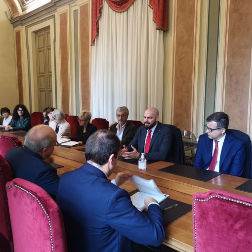 marrone e servizi sociali in prefettura