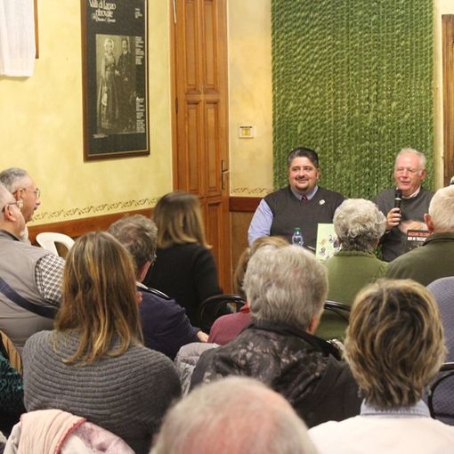 Un bel pubblico per Massimo Tallone ai Caffè Culturali Viù