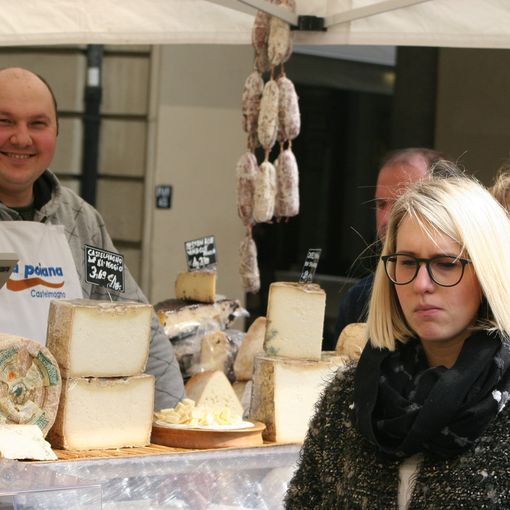 Domenica 19 in piazza Bodoni degustazioni dei piatti tipici al mercato contadino