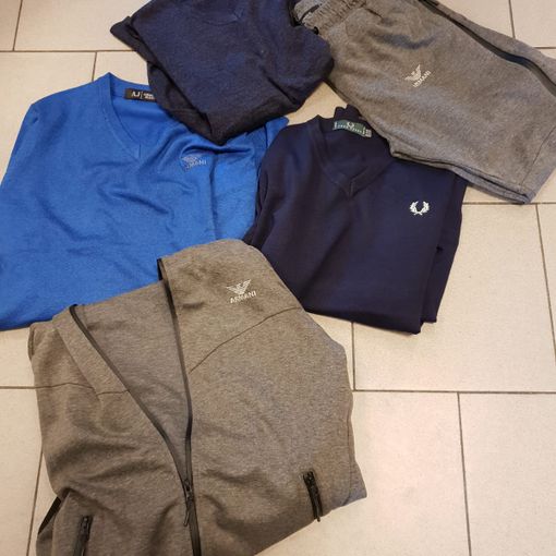 Sequestrate centinaia di capi d'abbigliamento contraffatti al Barattolo