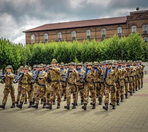 Come creare una forza armata europea: riflessioni e proposte per una politica militare dell'UE