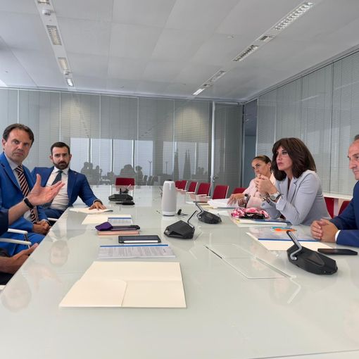 Innovazione, la ministra Bernini in visita a Fondazione Ai4Industry