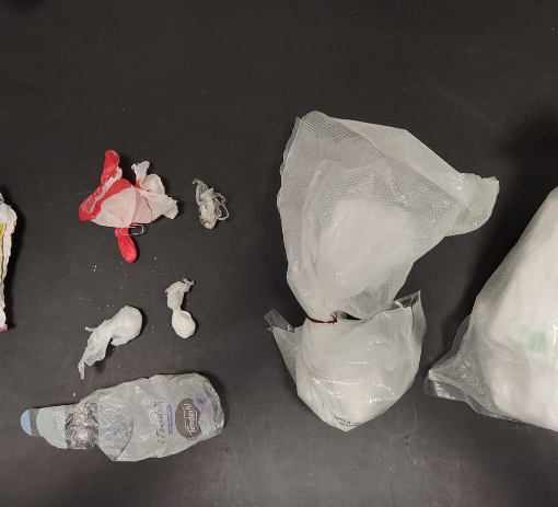 Mirafiori, la polizia arresta due spacciatori. Sequestrati oltre un chilo di cocaina e una pistola