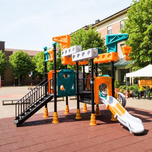 Dalla fabbrica ai giochi: nonni ex Fiat e nipotini al Mirafiori Baby Park (FOTO)