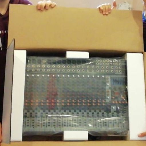 Borgo Vittoria, un mixer nuovo per il progetto service audio&amp;luci dell'iis &quot;Peano&quot;