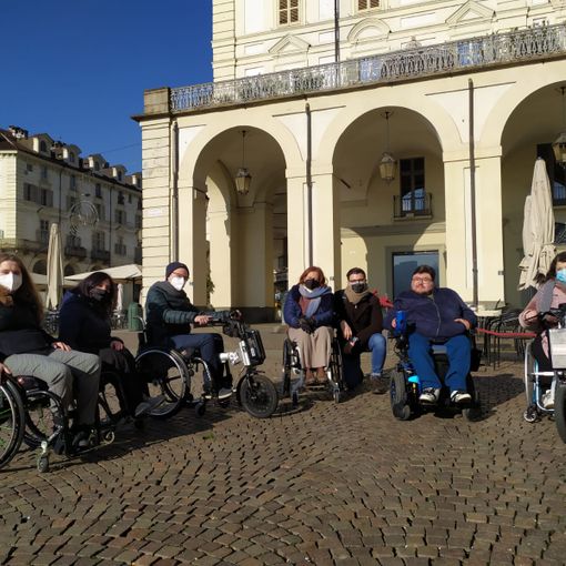 L'odissea delle barriere architettoniche in centro a Torino, un problema per tutti [FOTO E VIDEO]