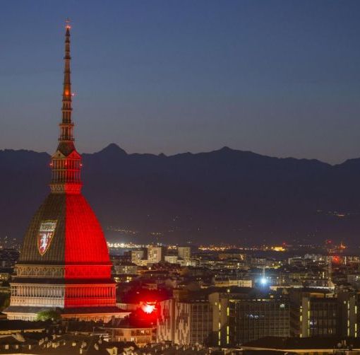 La sera del 4 maggio la Mole si illuminerà di granata