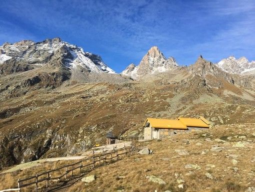 Montagne senza neve