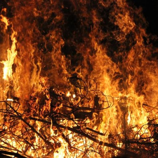 Il fuoco tradizionale &quot;Su Cuile&quot; con l'Associazione dei Sardi Gramsci di Torino