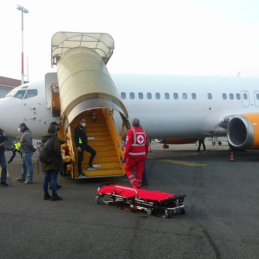 Aereo in preparazione prima del decollo