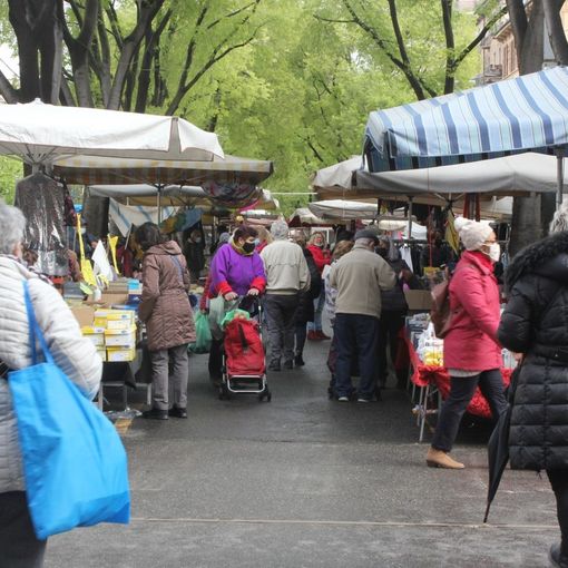 Caselle, aree mercatali: assegnate 24 nuove piazzole, 16 posti per gli spuntisti