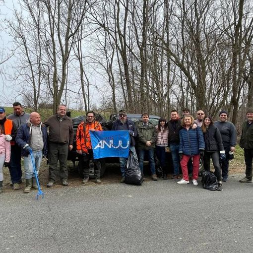 Puliamo la Vauda: raccolti tre cassoni di rifiuti che ora saranno smaltiti