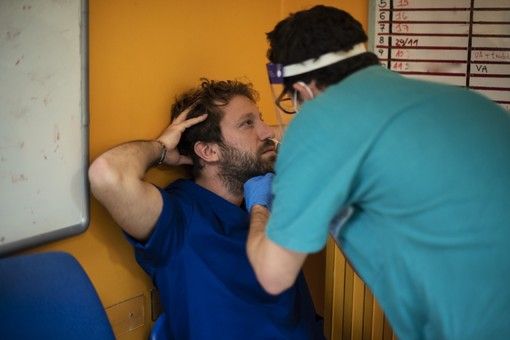 Il Cts: &quot;Nessuna quarantena per i vaccinati con tre dosi che lavorano nei servizi essenziali, ma dovranno indossare la Ffp2&quot;