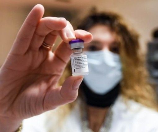 Covid Piemonte: per i non vaccinati rischio dieci volte più alto di terapia
