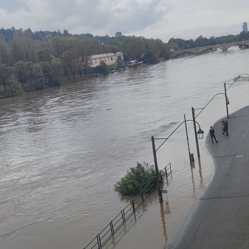 chiusura dei Murazzi per allagamento