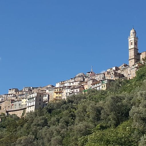 Fuoriporta: scopriamo Carpasio nell’entroterra imperiese ed entriamo nel Museo della Resistenza (puntata n° 2)