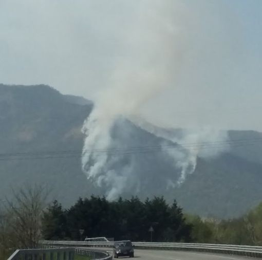 Musiné, ci sono volute quasi 48 ore, ma l'incendio è stato finalmente domato