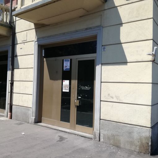 Via Giordano Bruno: un isolato intero (o quasi) con il cartello &quot;affittasi&quot; (FOTO)