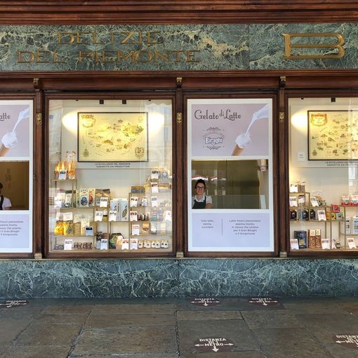 negozio biraghi piazza san carlo