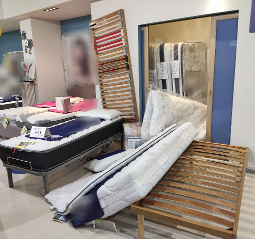 Borgo Filadelfia, coppia danneggia negozio per arrivare a rubare l’incasso